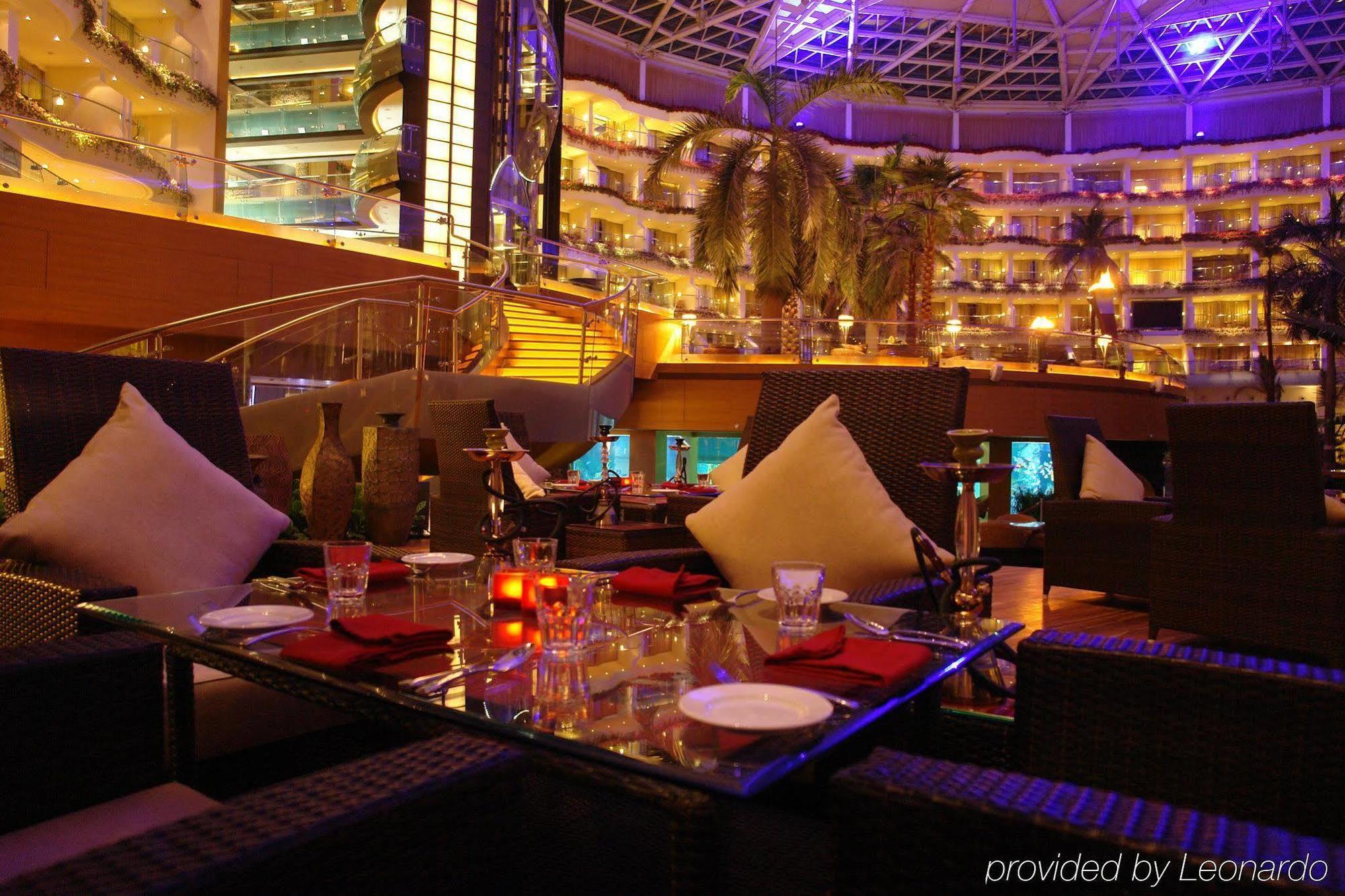 Hotel Sahara Star-Mumbai Airport Restaurante foto